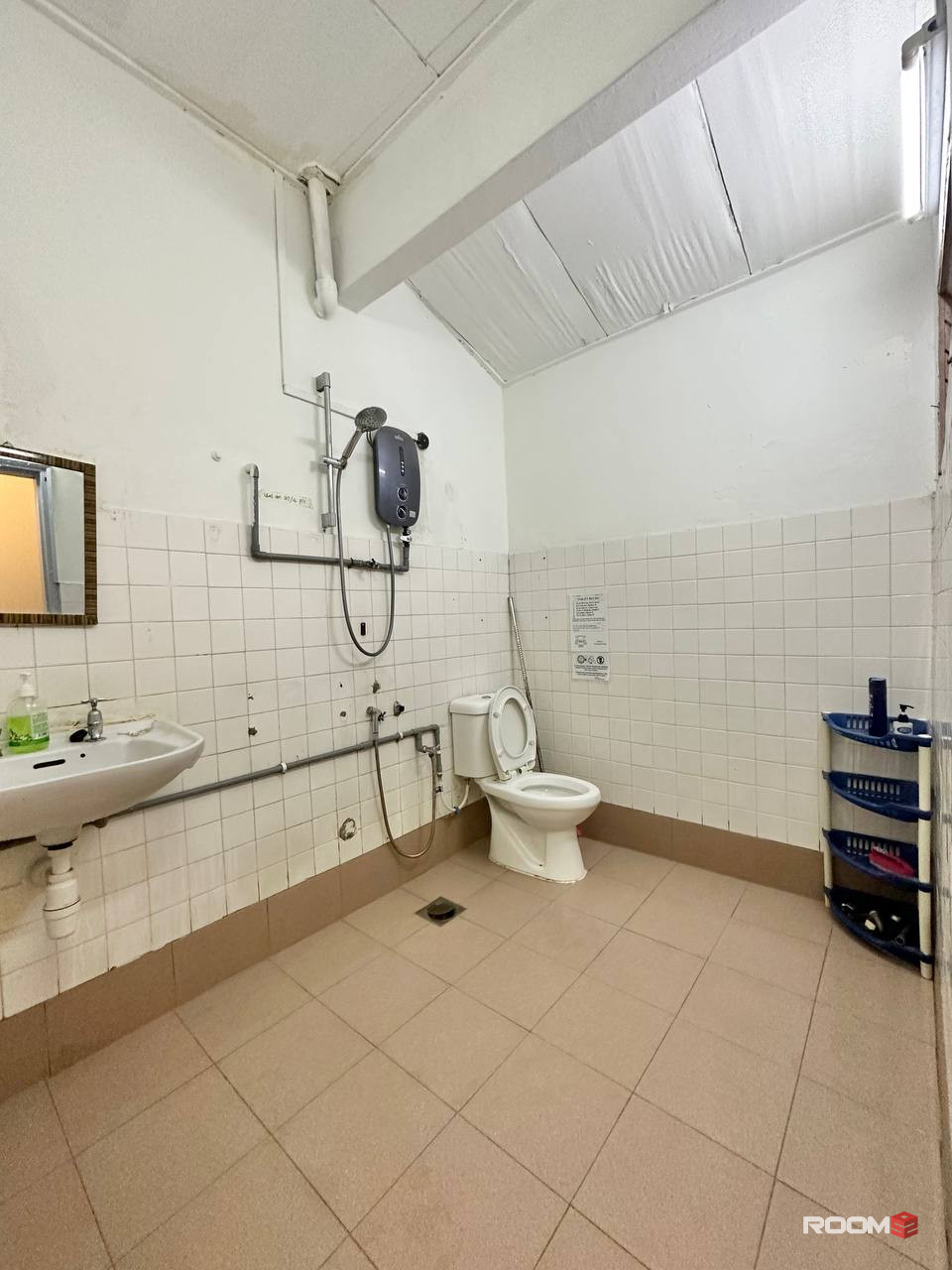 💠PJ SS22, Single room with AC and furniture