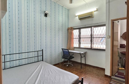🚀PJ SS4, Middle room with AC and furniture