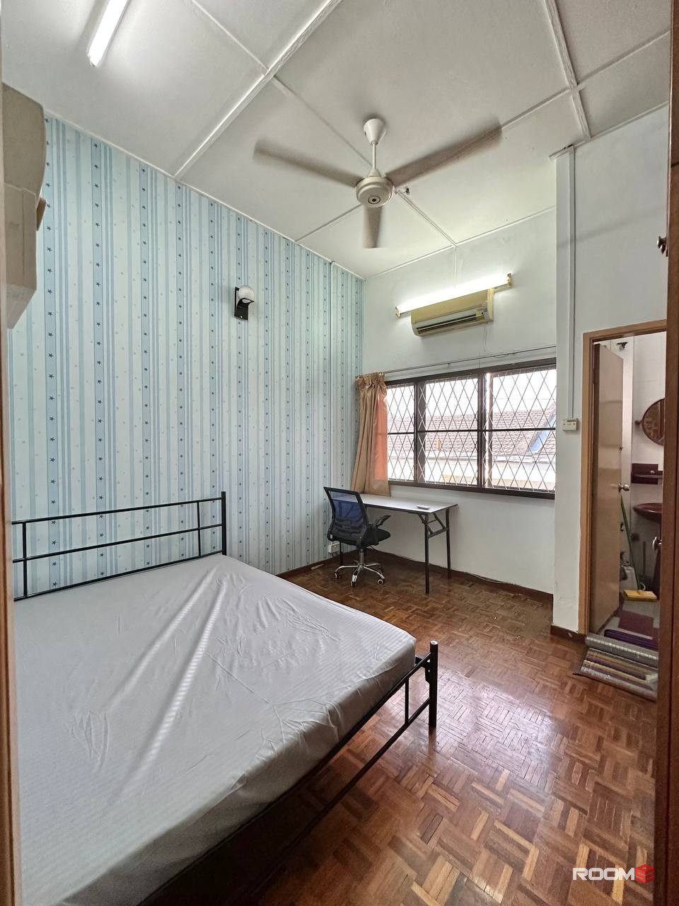 🚀PJ SS4, Middle room with AC and furniture