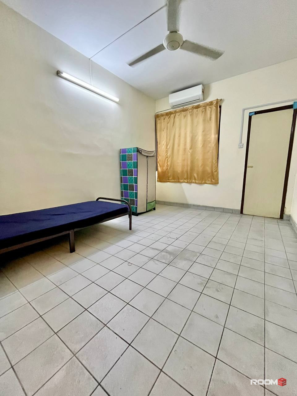 💥PJ Bandar Utama, Queenbed room with AC and furniture