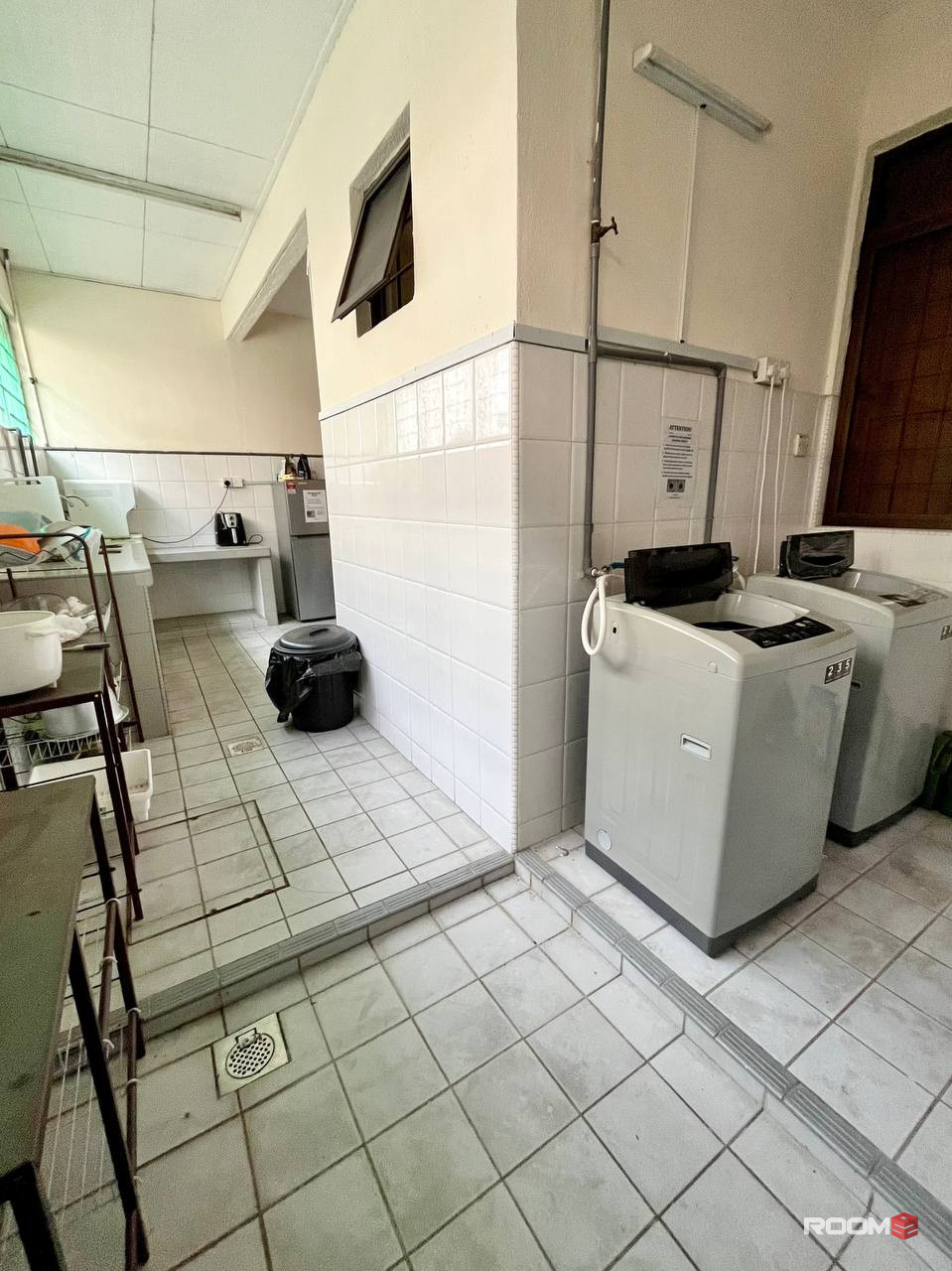 💥PJ Bandar Utama, Queenbed room with AC and furniture