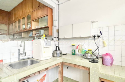 🌟🏠🌟  PJ SS2, 6mins Walk To LRT Tmn Bahagia 🚝💼💫  🏢 Middle Room, Fully Furnished!! 🛋️🌼