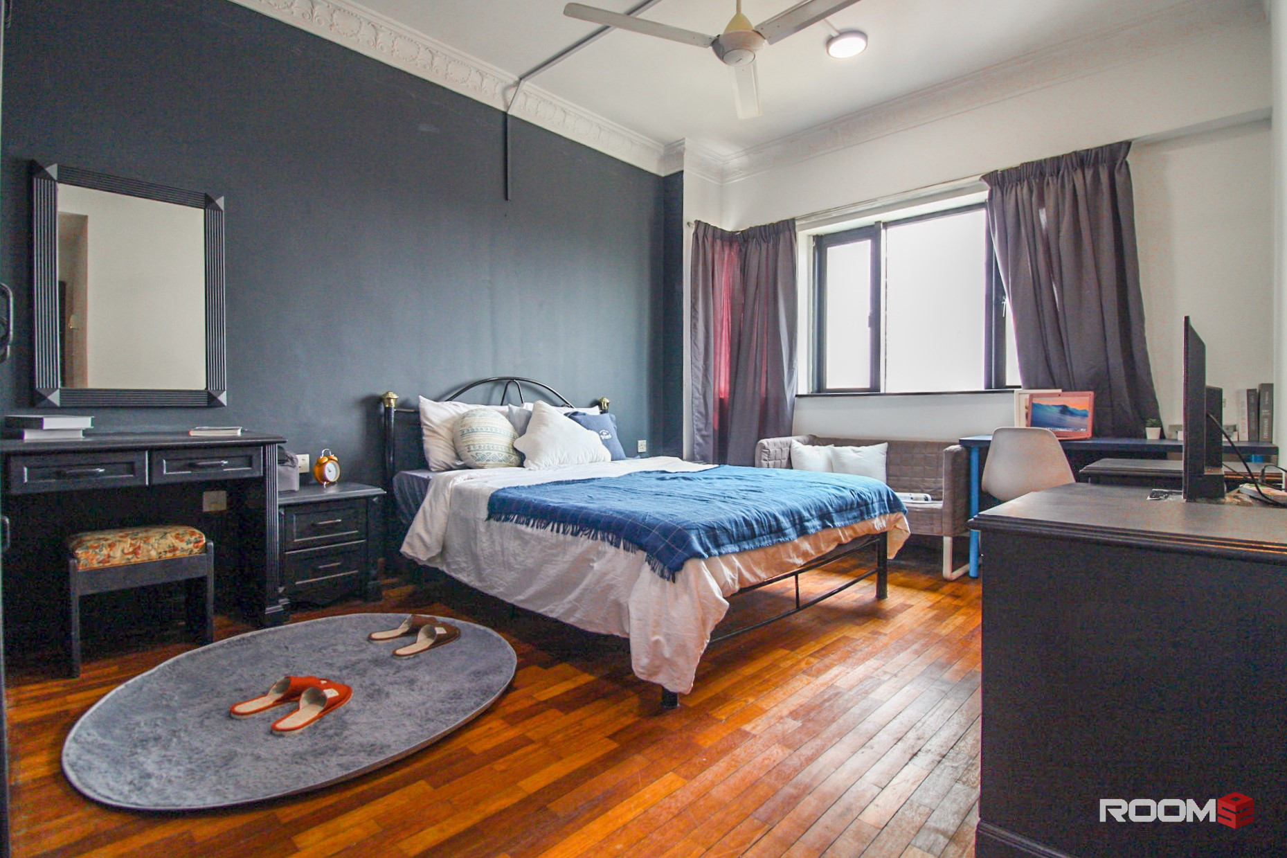 Still searching rooms that feels right?🤦🏻‍♀️ Master room for rent at Bistari Condominium with private 🛁bathroom