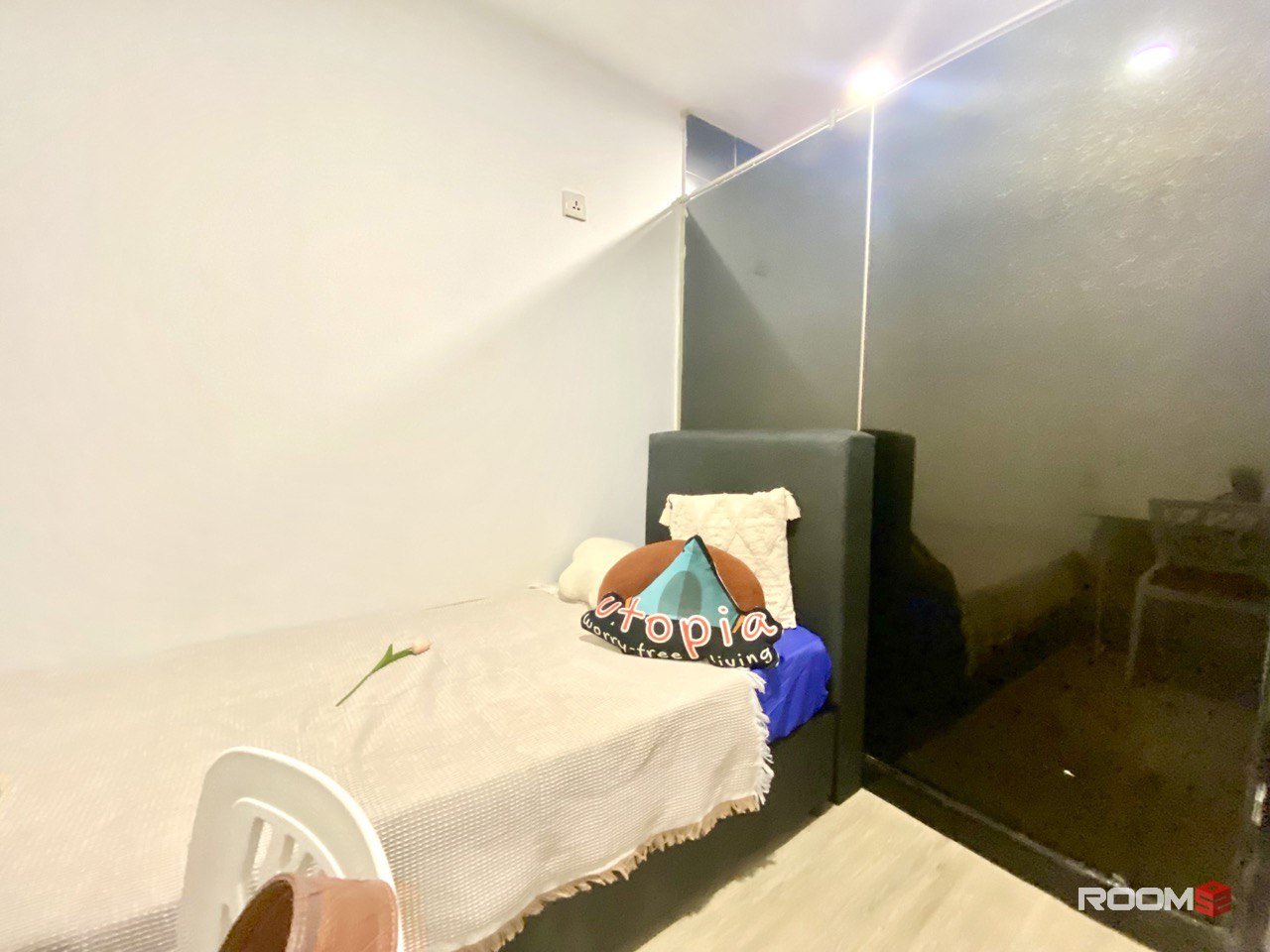 Near LRT Kelana Jaya KJ24 🏙️🚝 Single Room for Rent At SS4 No Deposit Needed ❤️