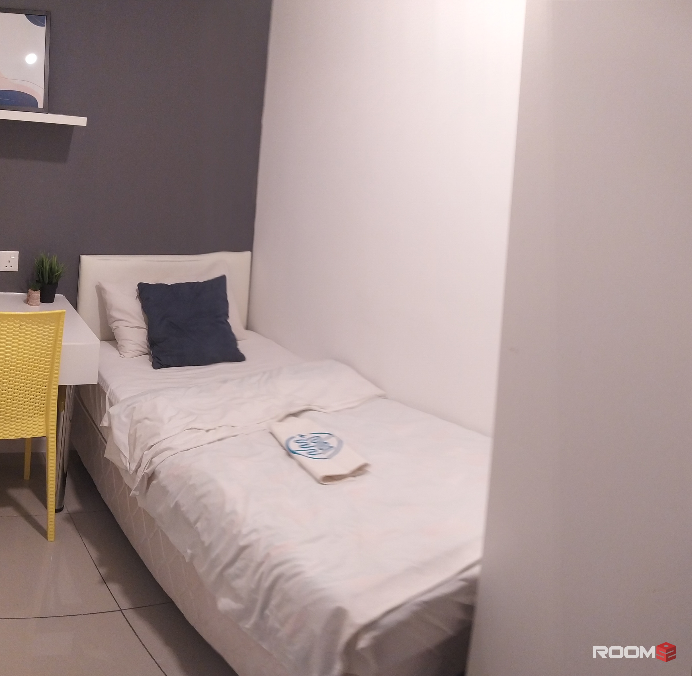 Small Room for Rent at D'Latour Bandar Sunway - 5 minutes walk to Taylor's University Lakeside Campus