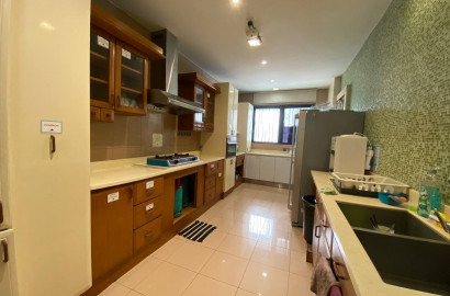 DELUXE Master Bedroom & NO Deposit Needed🤩! Amazing Stuff in Cool Area🥳 Walking Distance to LRT 🚄