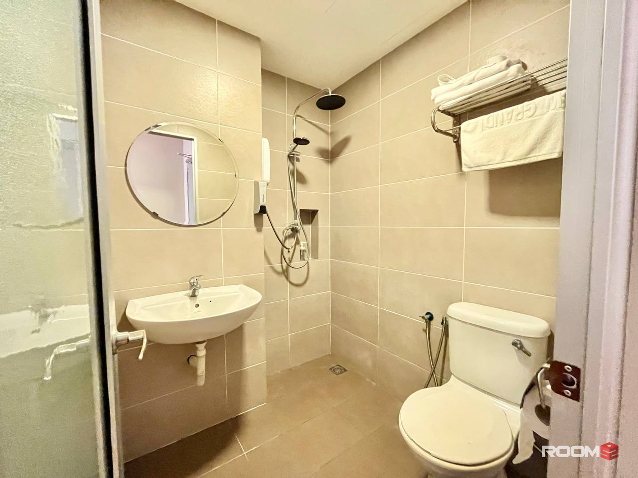 Hurry Up 💃🏽 Limited Room 🥳 Stop Waste Time ⏰ Find A Good Way Create Your Own Lifestyle 🎊