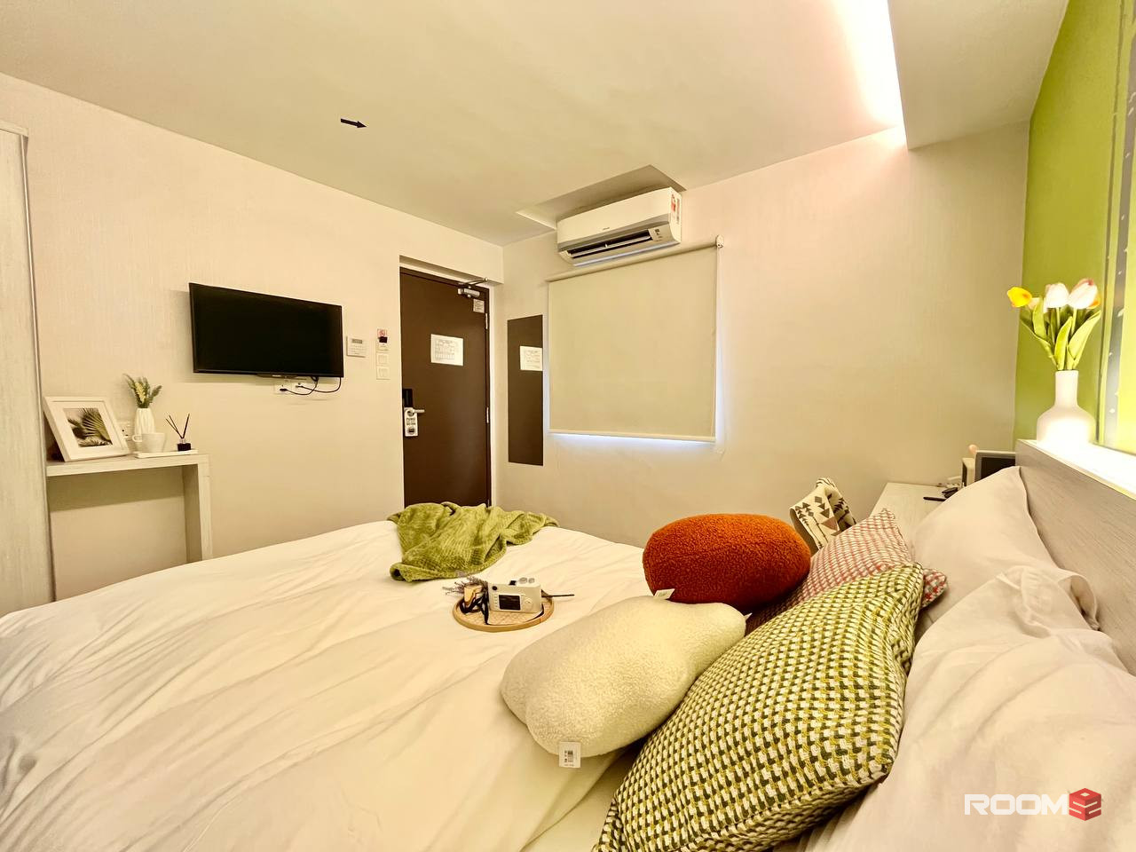 No Worry Living With Us! 😡 ZERO DEPOSIT Room Fully Furnished Room at Maluri with Modern Furnishing ! 💰