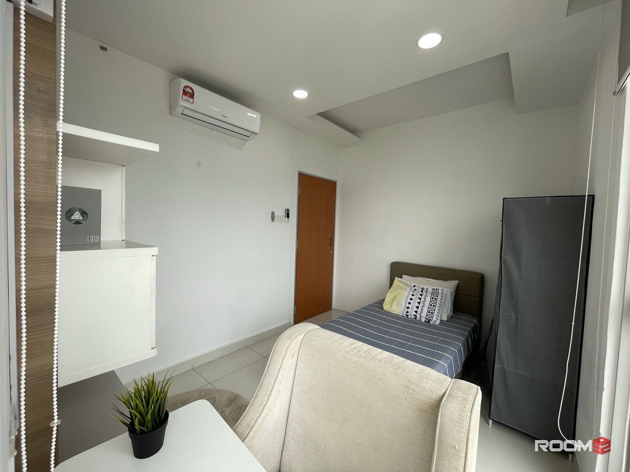 Rent Fully Furnished Room 💯👍🏻 At Regalia Suites 👏🏻 Near To KTM Putra & LRT PWTC 🚄