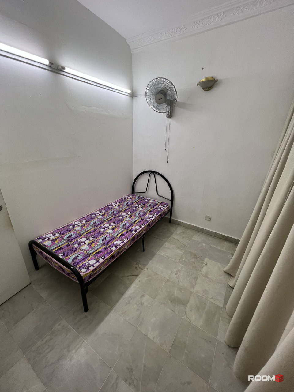 BANDAR UTAMA ROOM FOR RENT