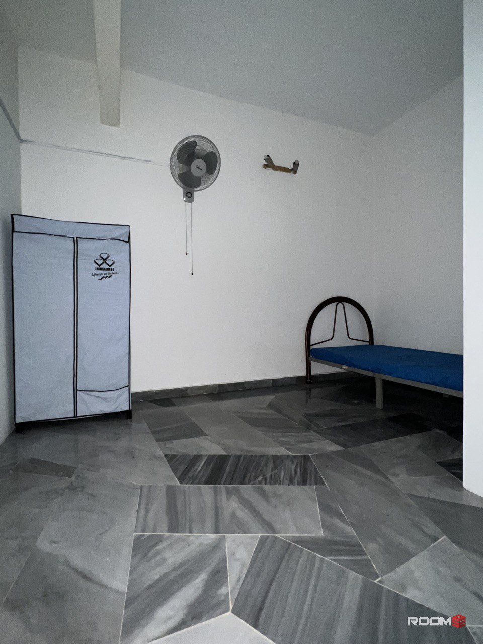 BANDAR UTAMA ROOM FOR RENT