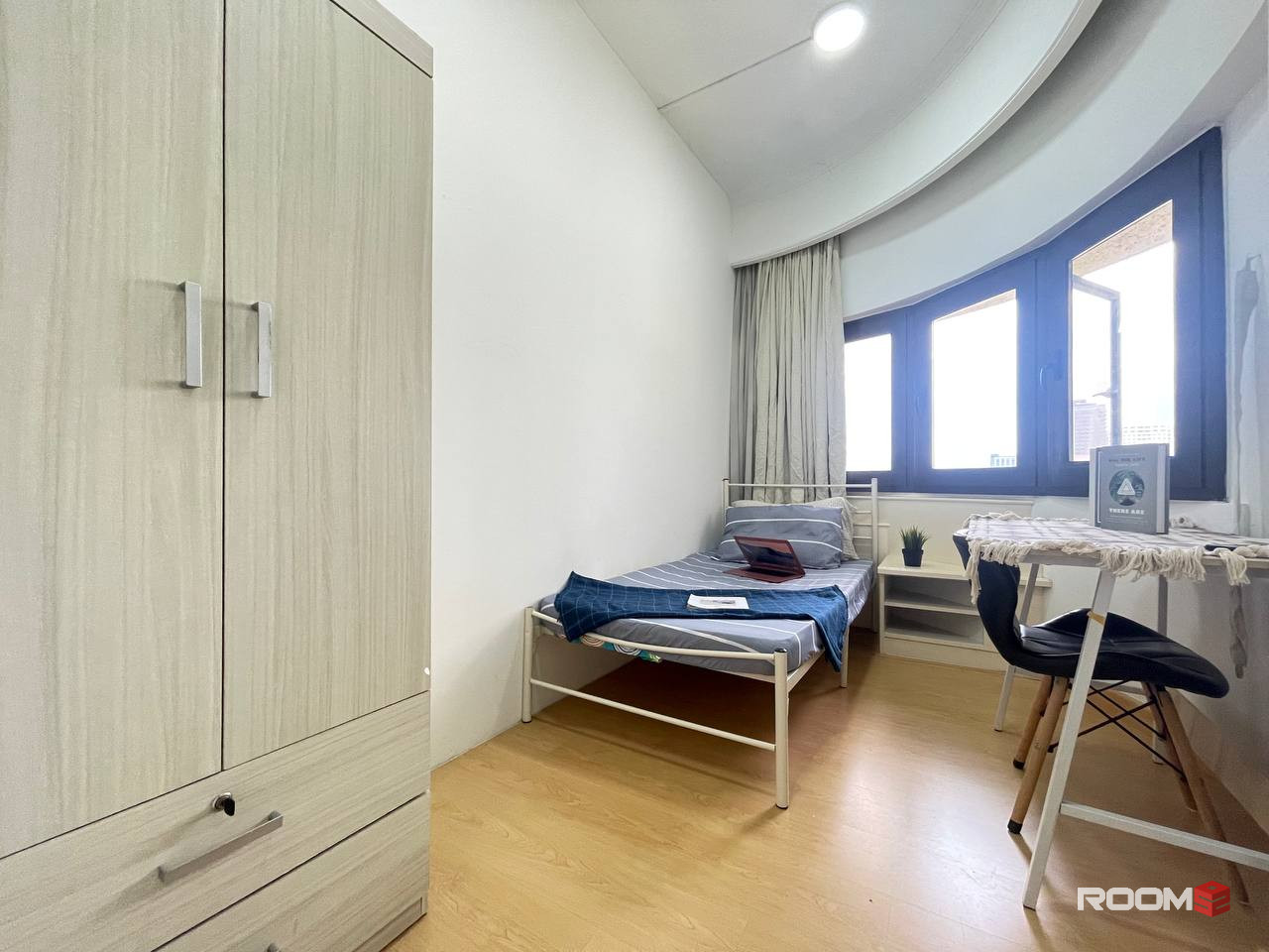 Want To Rent Room In PWTC Area? 👭 With NO Deposit? 🚌 At Villa Puteri 😍 Near To LRT PWTC & KTM Putra 🚄