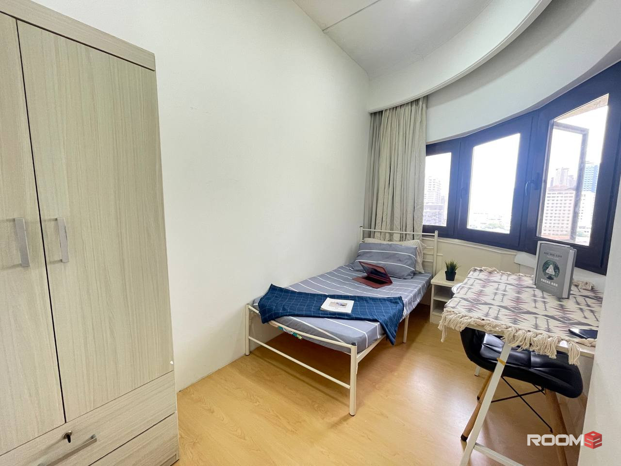 Want To Rent Room In PWTC Area? 👭 With NO Deposit? 🚌 At Villa Puteri 😍 Near To LRT PWTC & KTM Putra 🚄