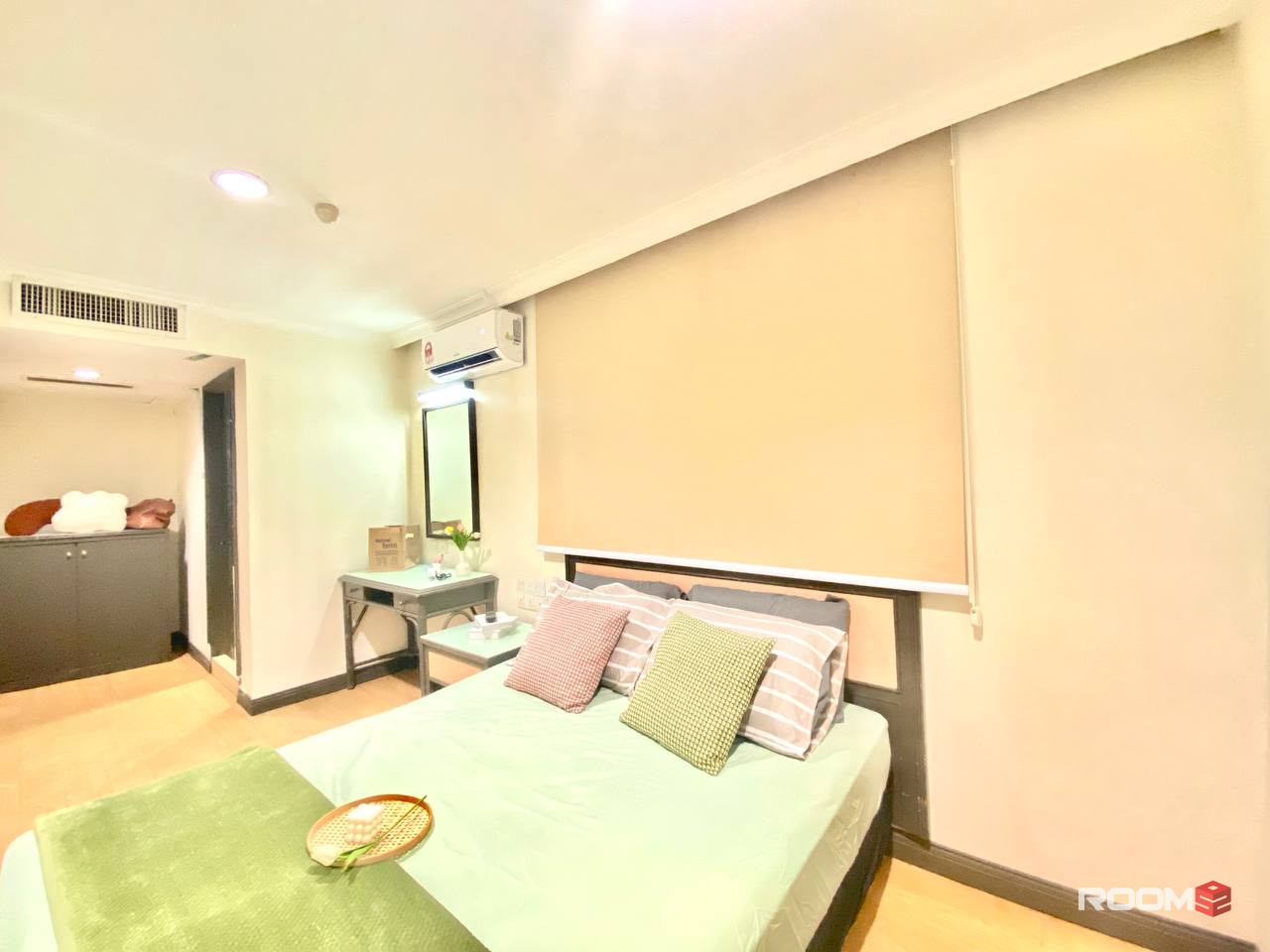 Mall Lover's Dream! 🏬 Furnished room for rent near the shopping hub 🌃 - Convenience at your doorstep! 🚪