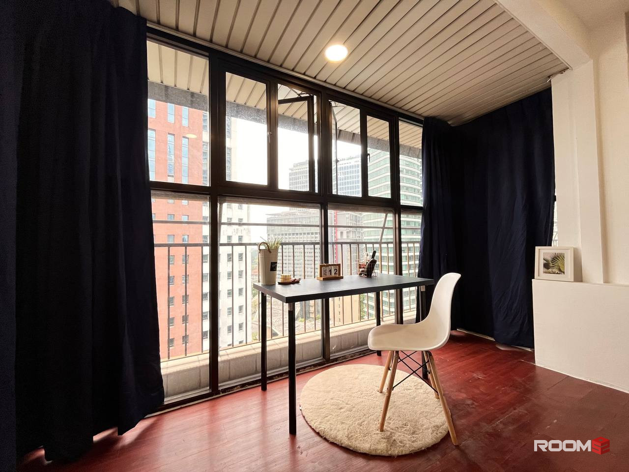 Afraid Of Previous Housemate? 😱 Comfy Room For Rent In KLCC Area 😍 With View 💯