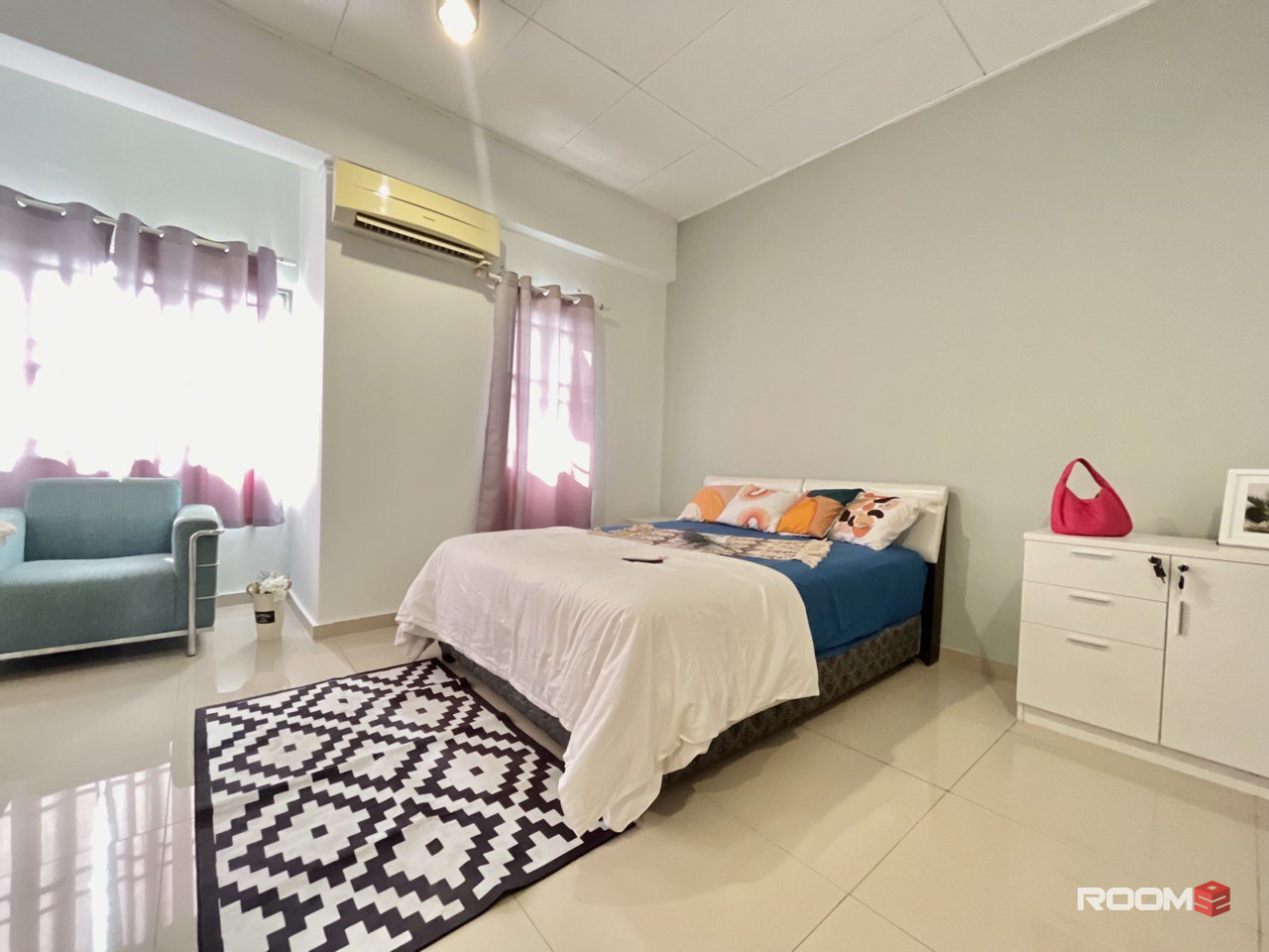 Save More Money 💰👍🏽 Room Without Deposit Near LRT Muhibbah 🚈 One Room LEFT ‼️
