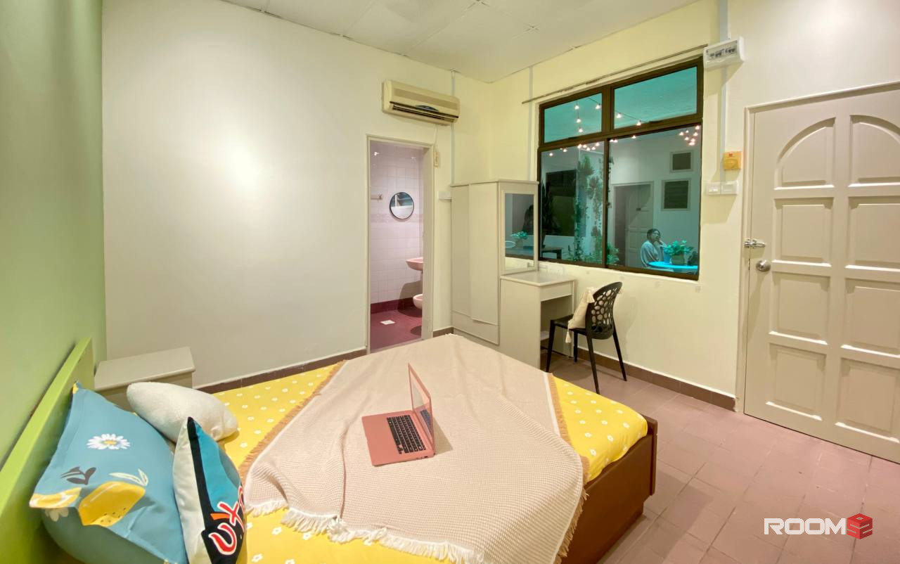 🎓 Prime Room Rentals - Only 3 Minutes to UKM Fakulti Sains Kesihatan (HKL) 🏫