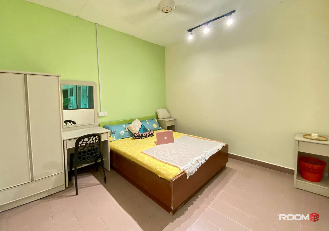 Student Friendly Room At KL 🎓 Zero Deposit Room 3 Min Walk To UUM KL 📚🚶🏻