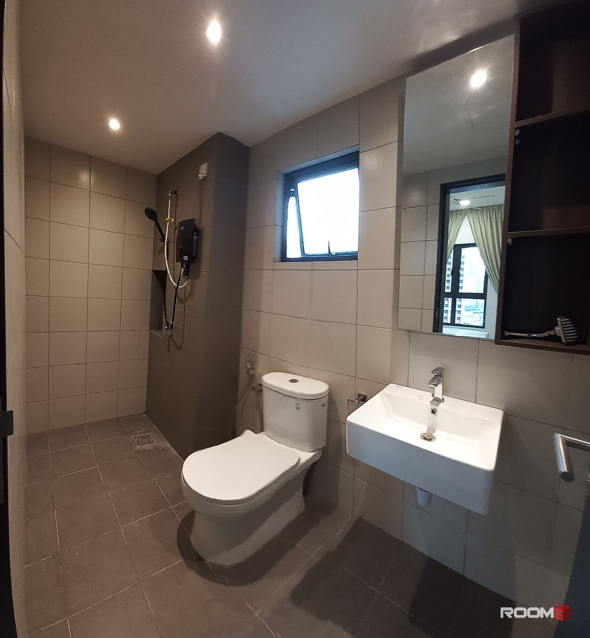 Medium Room at D'QUINCE Damansara Perdana Mutiara Damansara