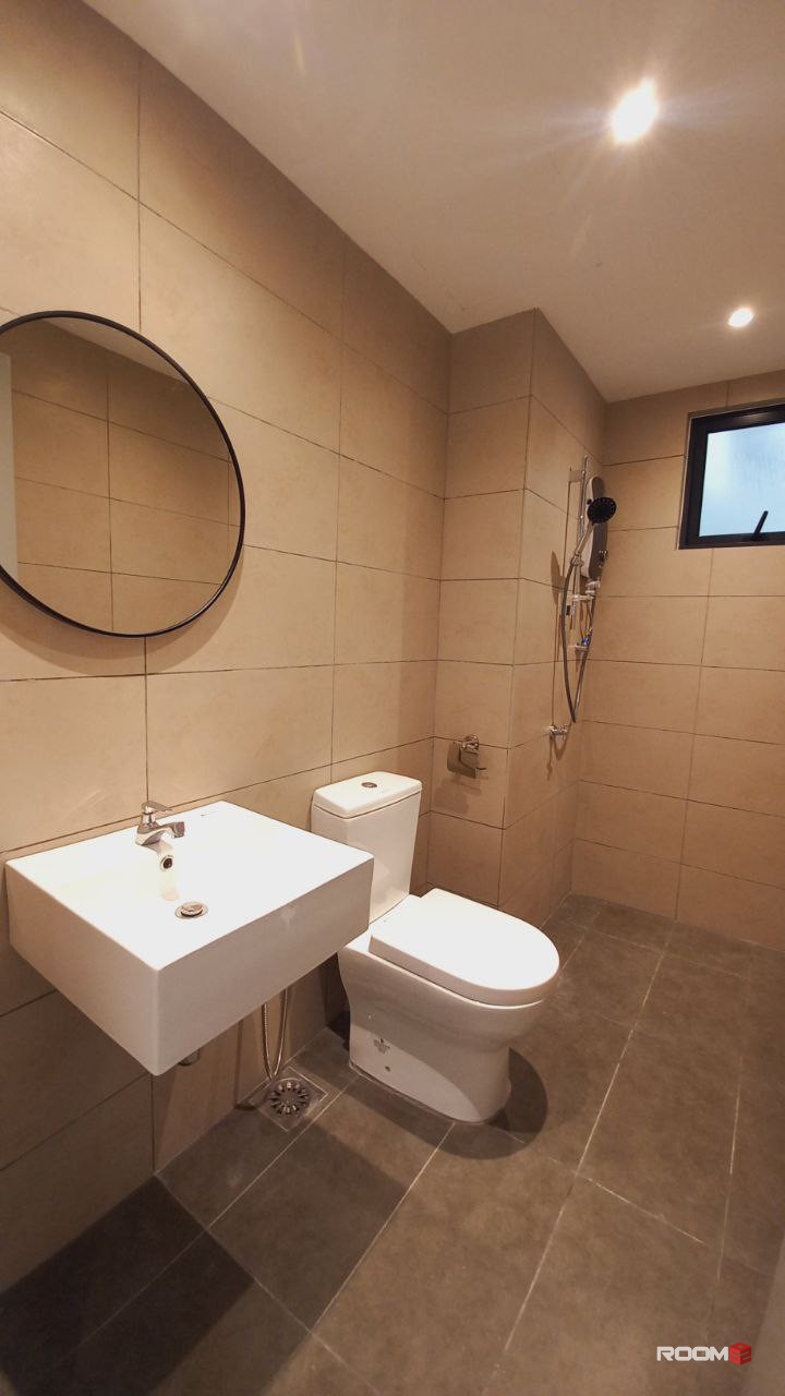 Balcony Room at M Luna MRR2 Kepong fully furnished