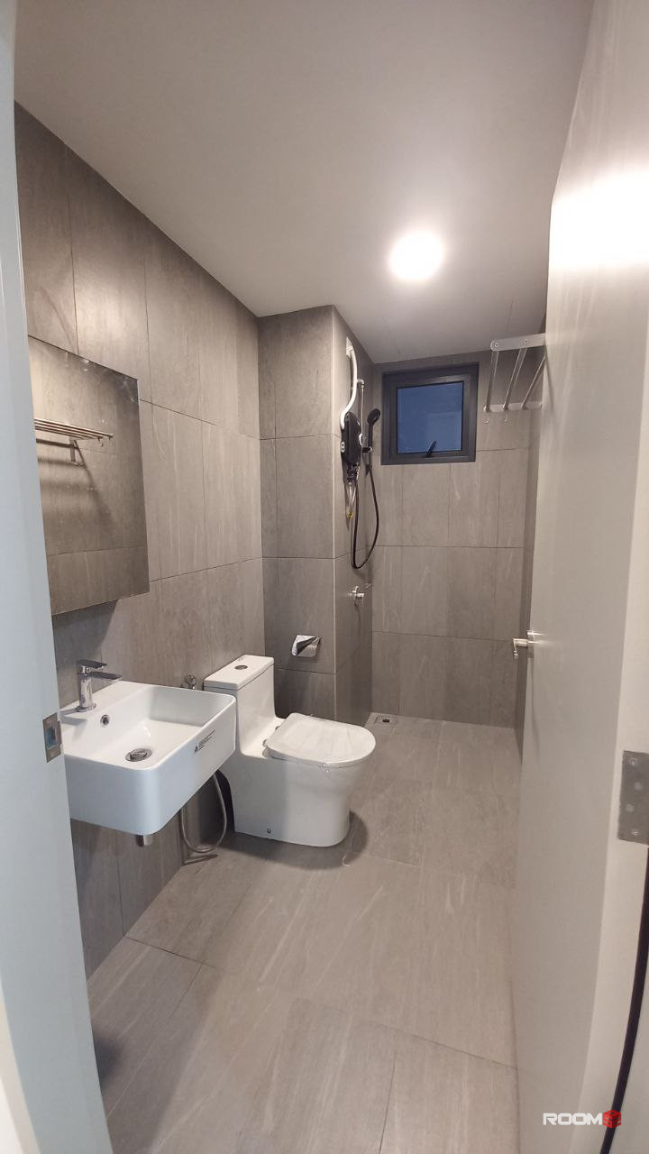 Medium Room at SAVVY Segambut Fully Furnished for rent Mont Kiara