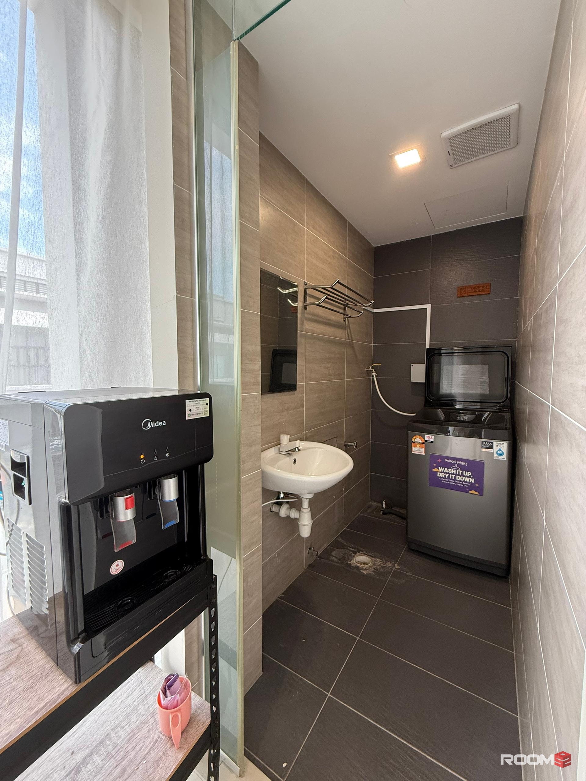 Seri kembangan,  room to rentZERO DEPOSIT