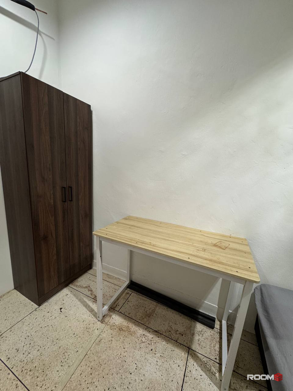 🚶‍♂️Short walk to CIQ📍- Cozy and available room for rent🌟