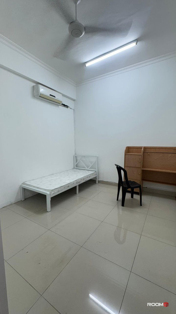 ❄️💥 Aircond Room in Kota Kemuning — Comfortable & Affordable!