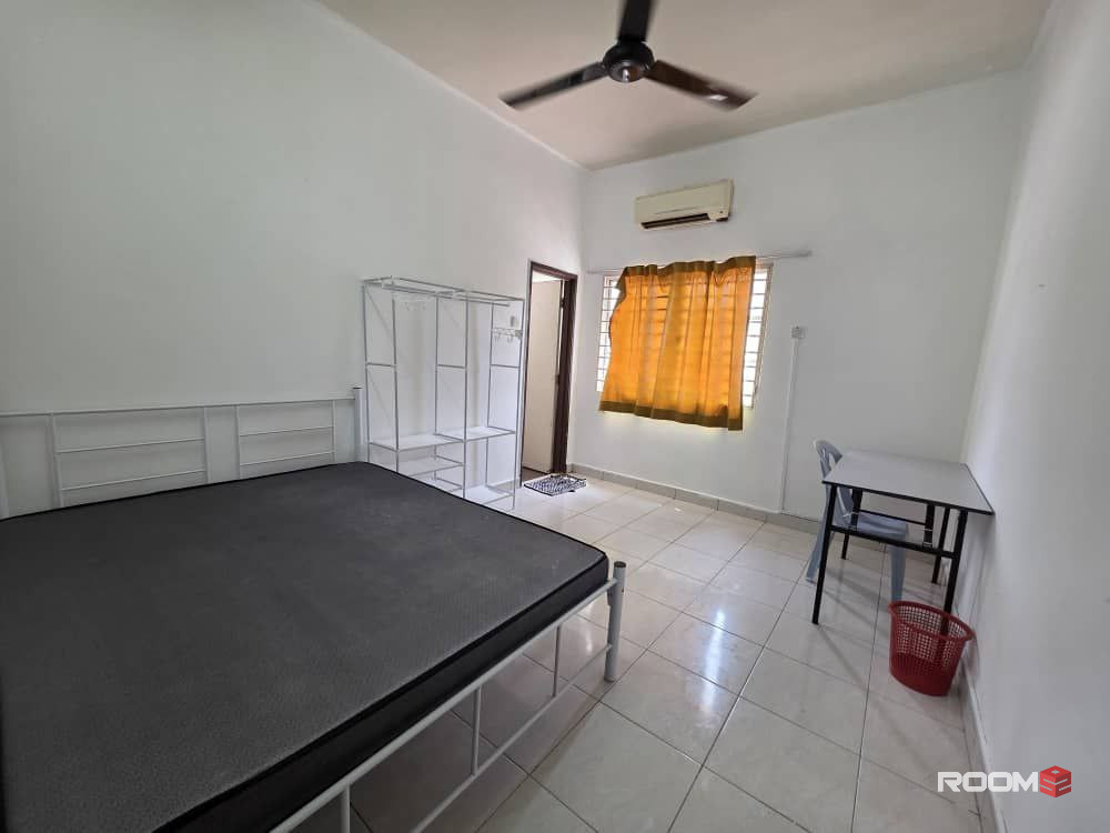 🌟❄️📍 Kota Kemuning Aircond Room for Rent — Move-In Ready!