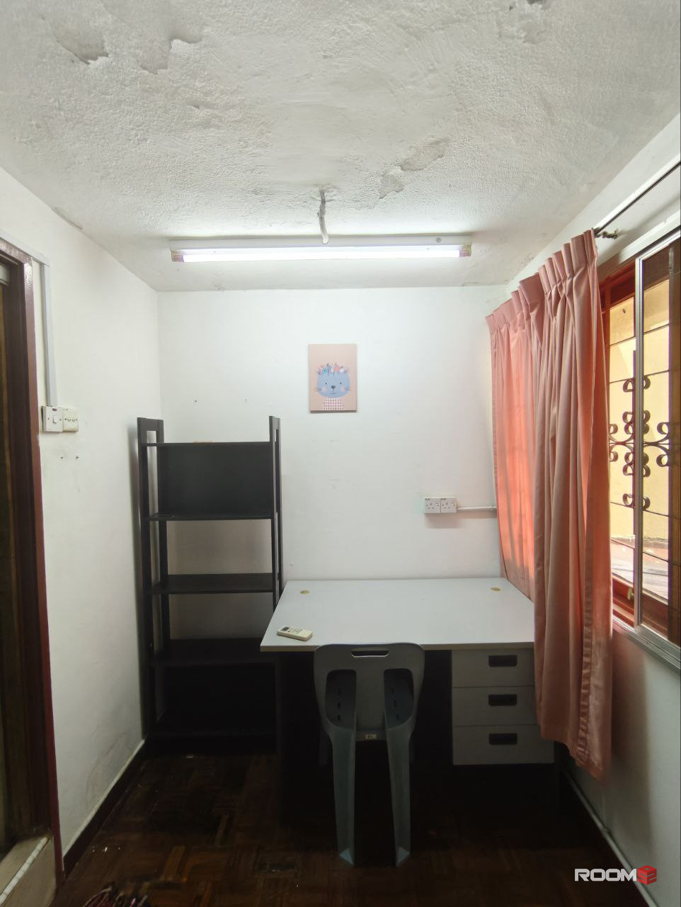 🌹 Female Unit with Private Bathroom