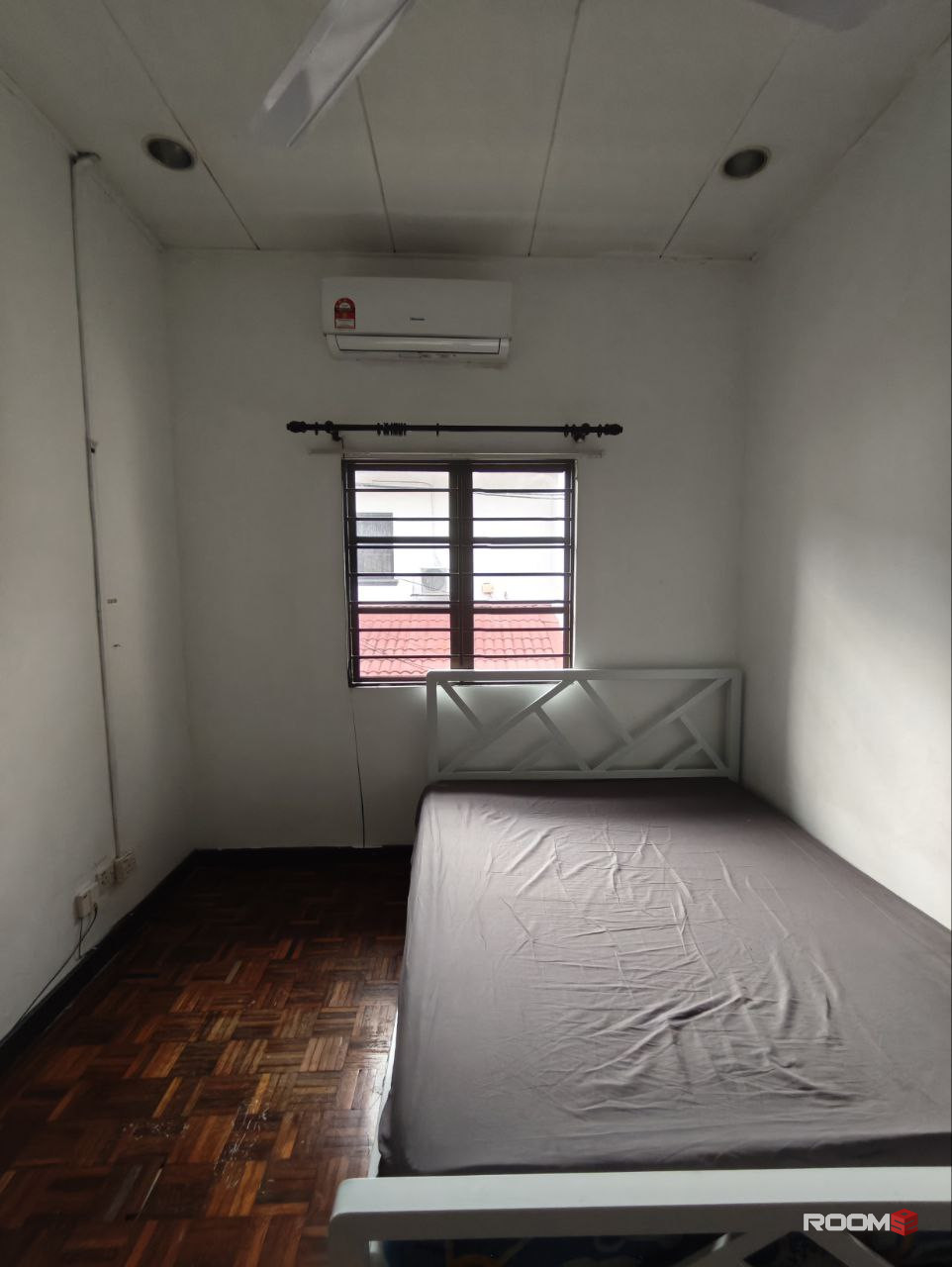 Middle Room 📌 SS7, Taman Megah Mas