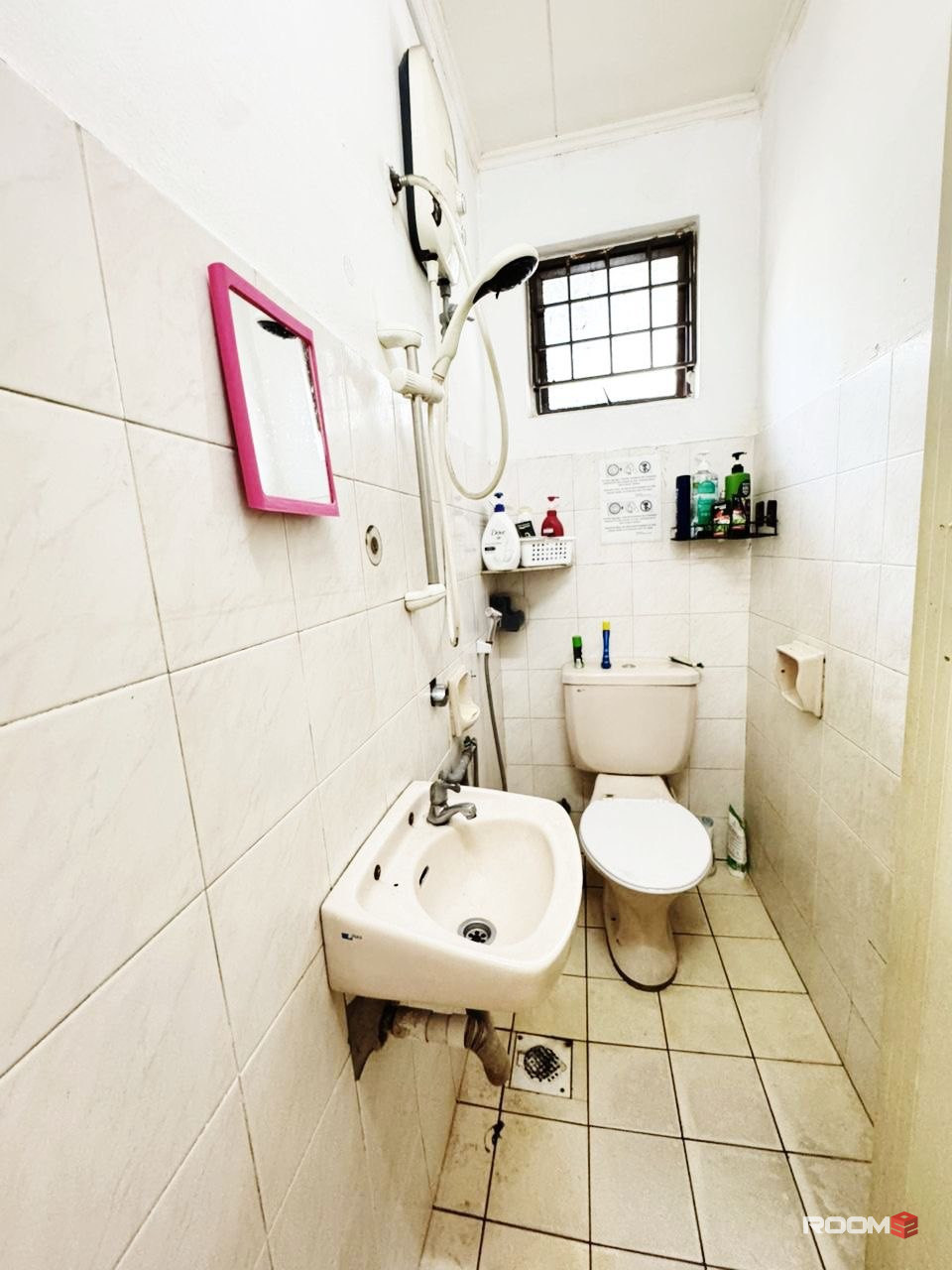 🏠 [NO DEPOSIT] Medium Room @ Bandar Utama 🚗10 mins drive to 1 Utama Shopping Centre, The Starling Mall, Centrepoint