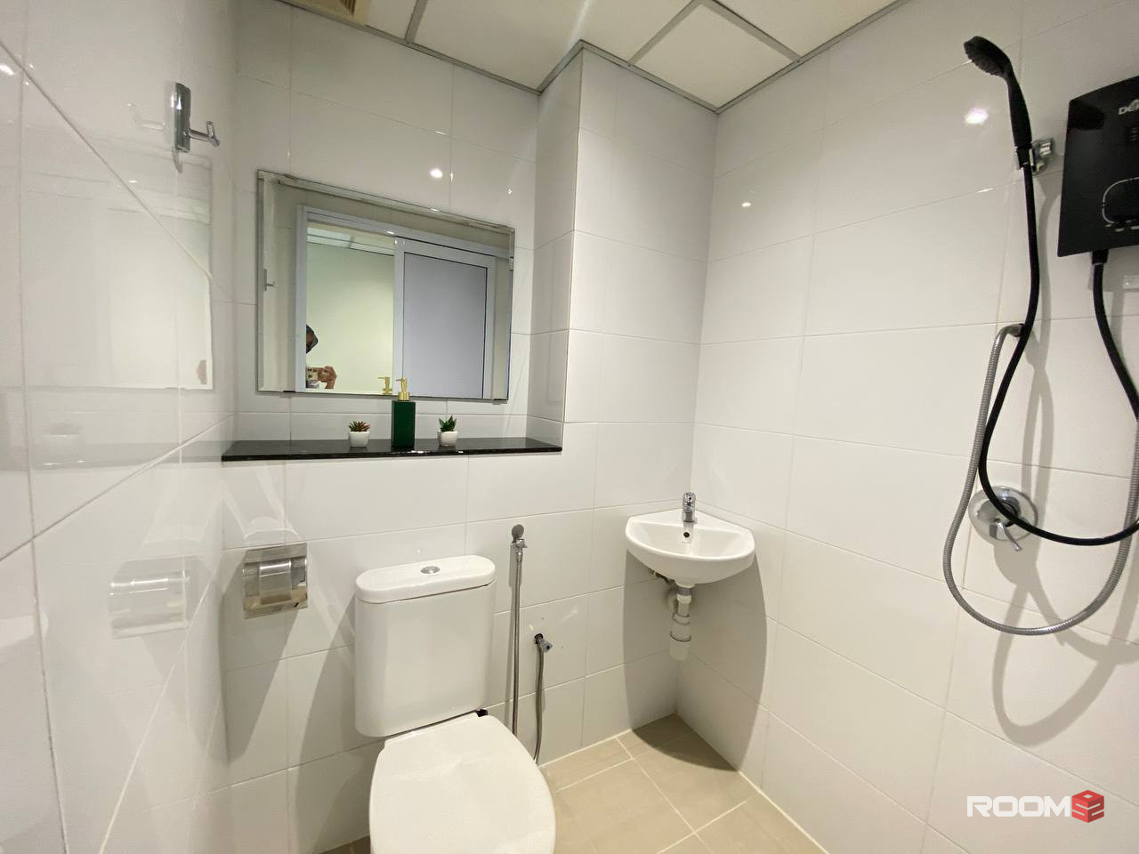 LIMITED TIME OFFER ‼️ Zero Deposit Offer Room for Rent near LRT Pudu, Sungai Besi