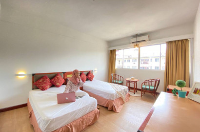 Enjoy Cheap Food Everyday ! 🍢🍡 Studio Unit at Chow Kit 🌃 4 Mins Walk To Monorel 🚄
