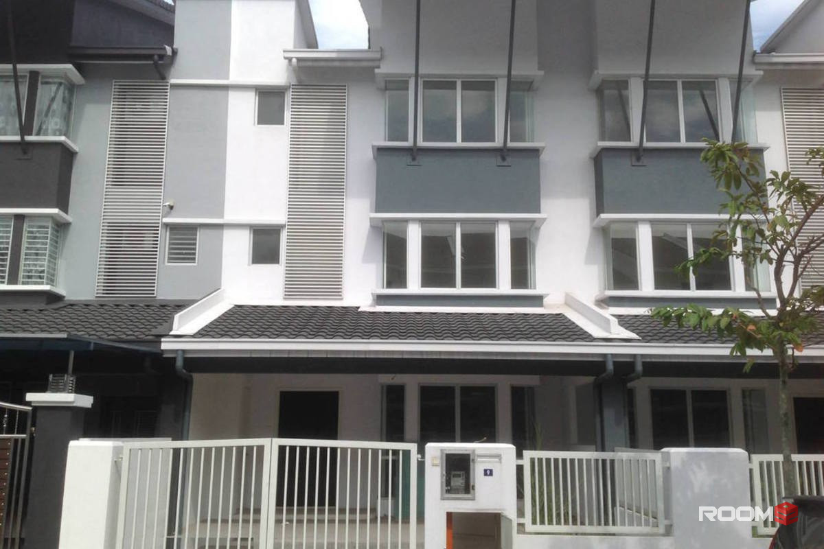 [𝐒𝐀𝐋𝐄] [𝑾𝑰𝑭𝑰📶] Taman Mesra Utama📣🚊 Serdang KTM  🏘Taming Jaya,🏫 UTAR🎓 C180, The Mines, AEON.