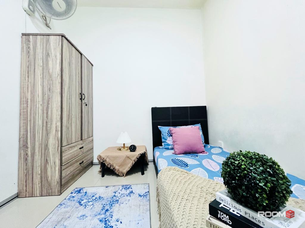 (Near Mini Market, Klinik Kesihatan 🔥🔥) >>> Bilik Sewa Bangi, Bandar Seri Putra, KUIS, Nilai, Bukit Mahkota, LOTUS
