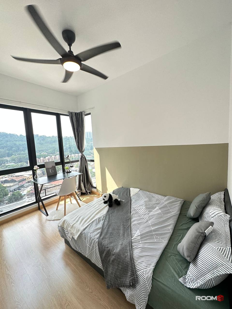 🌟Comfy & Affordable Middle Room ✨Fully Furnished New Unit 🧹Free Monthly Cleaning Service Provided
