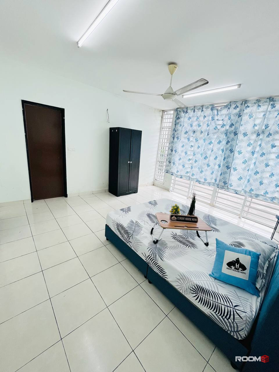 [Bilik sewa Murah & Privacy] , Bangi avenue 3 , [Bilik Master] , Kuis , Bandar Seri Putra , [KTM Bangi] , Nilai 3 , Buki