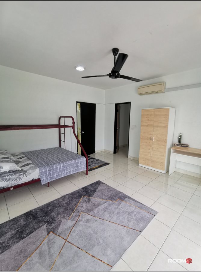 [Bilik sewa Cozy & Privacy], Bangi avenue 3 [Bilik Master] ,  [PEREMPUAN] , [KTM Bangi] Kuis , Bandar Seri Putra  UKM