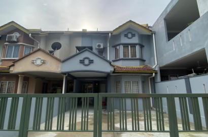 Newly Renovated Double Storey LEP 4/15 Taman Lestari Putra