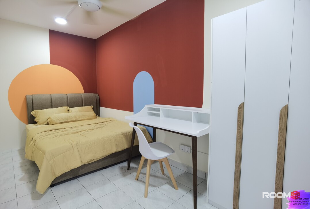 Middle Room at Kenanga Point, Pudu Hang Tuah KL Near KWC LRT Monorail