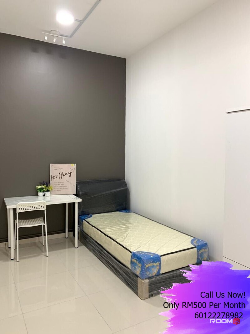 COZY and fully furnished [AC & WiFi FREE] Single Room for RENT at Bandar Sri Sendayan, Sendayan