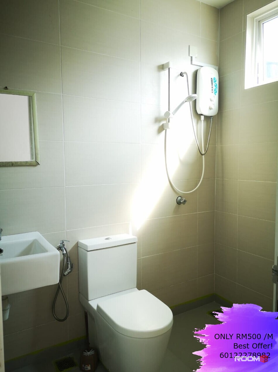 COZY and fully furnished [AC & WiFi FREE] Single Room for RENT at Bandar Sri Sendayan, Sendayan