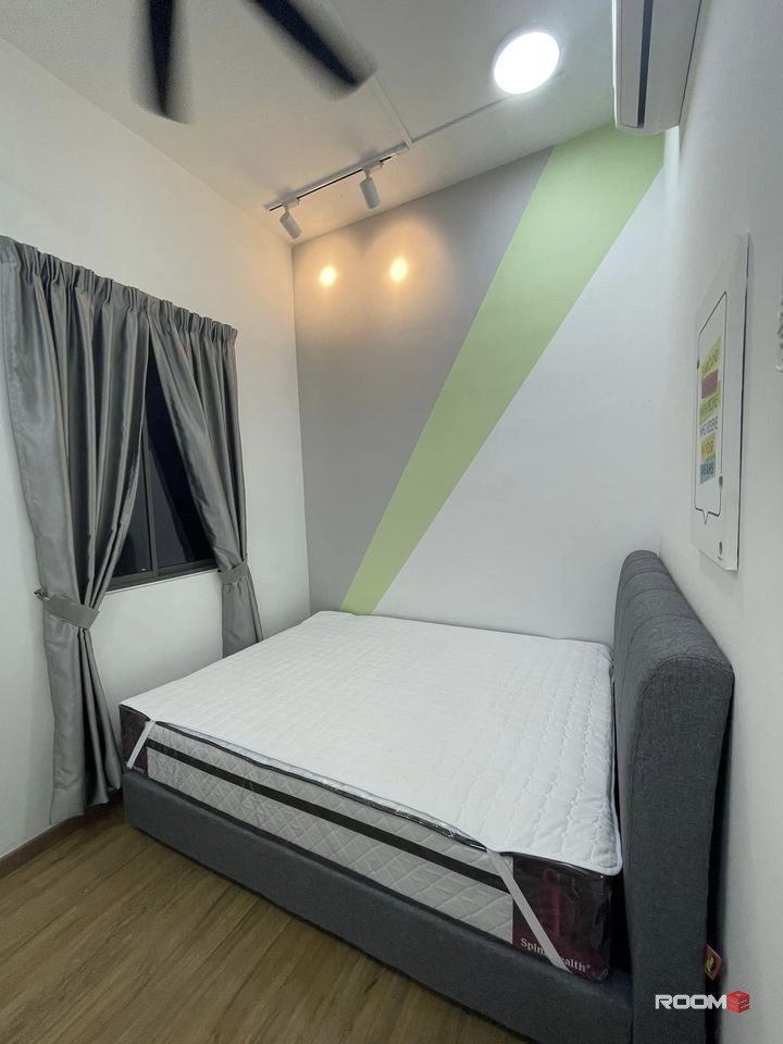 [2 Min Walk to LRT] Newly Renovated - Putra Suria Residence