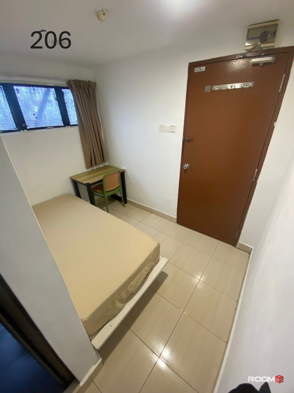 🌟 Fully Furnished Student Room Near MRT 🚆🏡