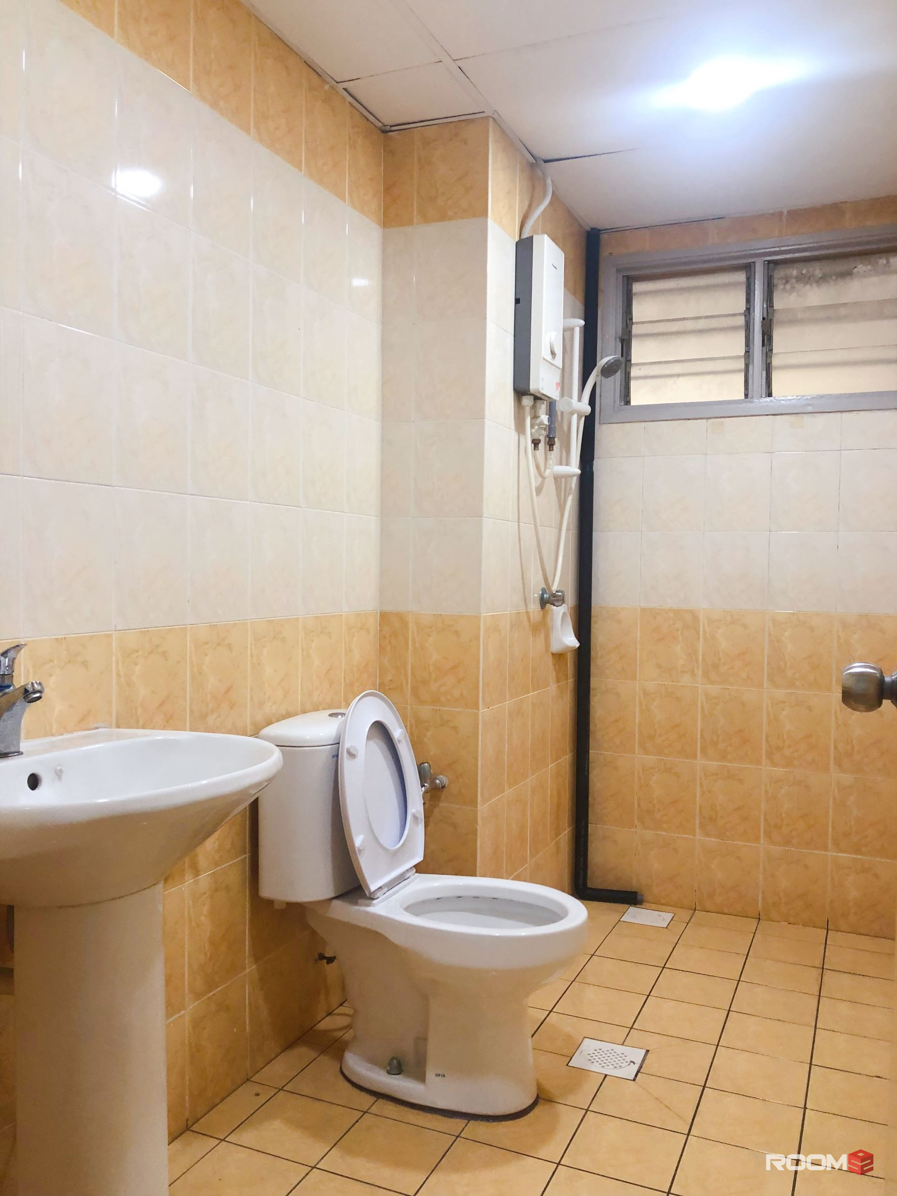 ✨Affordable Fully Furnished Single Room ✨ @ Elmina Green, Special Promotion, New Aircond Wardrobe Table Chair Mattress