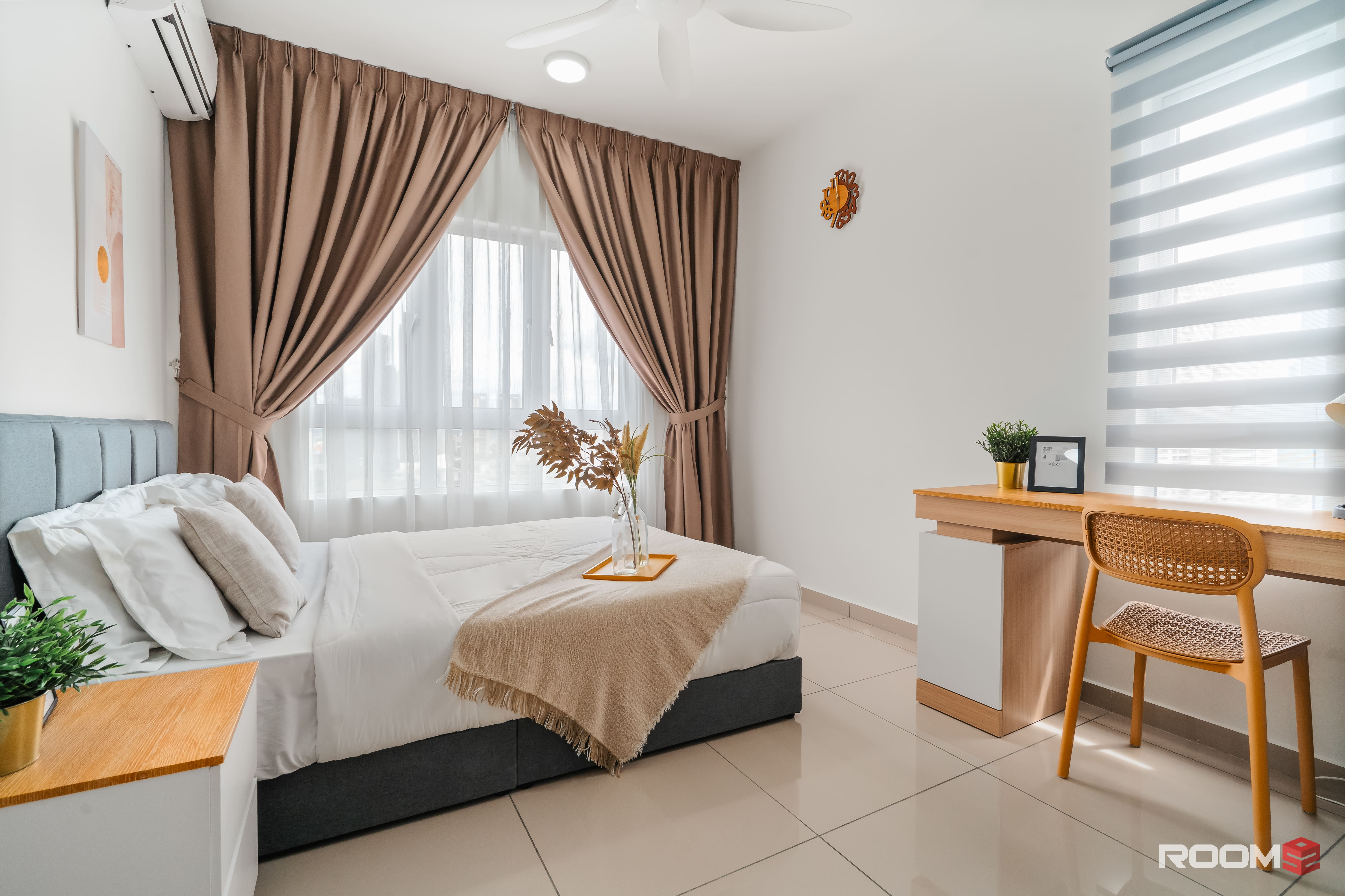 Fully Furnished Citizen Old Klang Road /Master room /Free wifi /10 mins walk to KTM Petaling