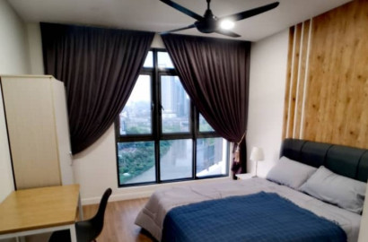Master Room at VIVO Residential Suites - 5 Minutes to Bangsar South/Mid Valley