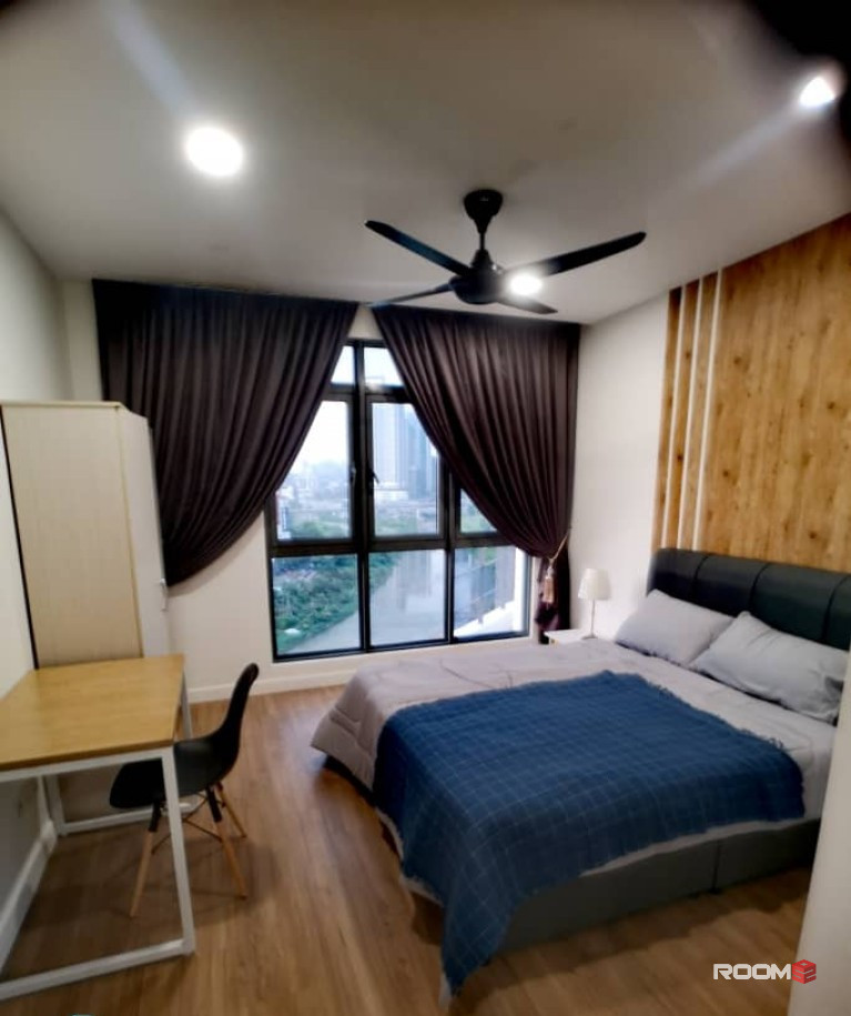 Master Room at VIVO Residential Suites - 5 Minutes to Bangsar South/Mid Valley
