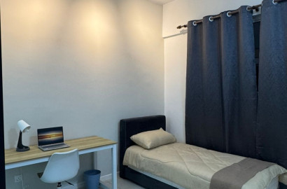 🛀🛀PRIVATE BATHROOM 😱😱NEAR HELP UNI✅NADAYU 801⭐️ Master Room Fully Furnished @NEW Aircond Wardrobe Table Chair Mattre